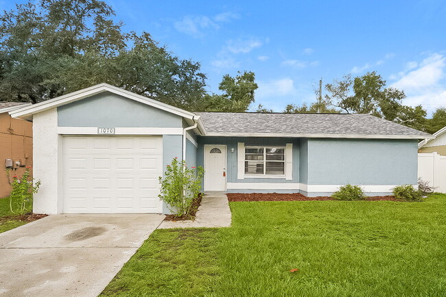 Photo - 1070 Bridlewood Way