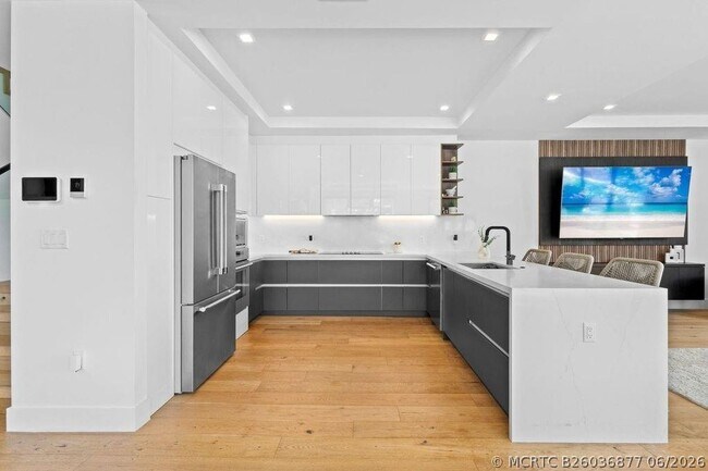 Photo - 705 SW 8th Terrace