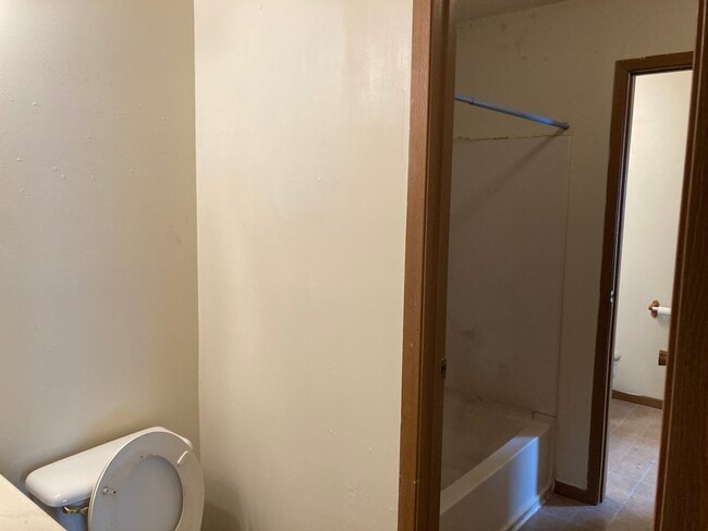 Photo - 722 Gordon Smith Blvd