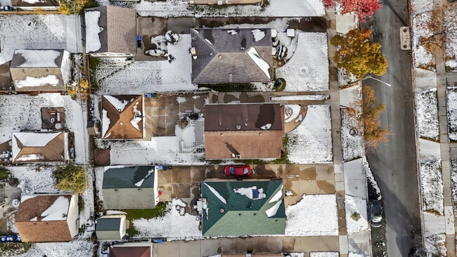 Photo - 7432 W Ainslie St