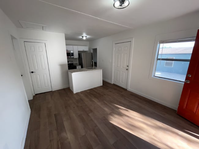 Photo - 610 SE 13th Terrace