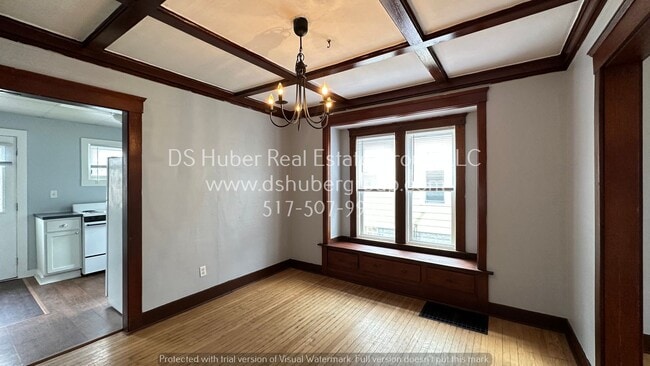 Photo - 824 Cleveland St