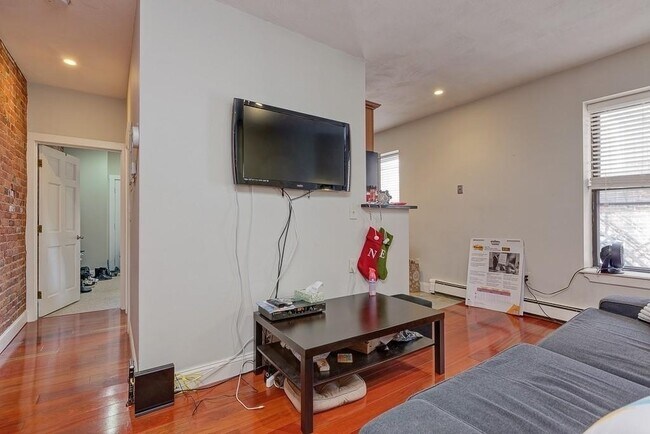 Photo - NO FEE - Renovated Two Bed Near Northeastern