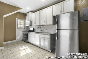 Photo - 236 E Dullnig Ct