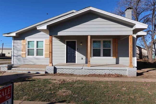 Building Photo - 707 N Foley St