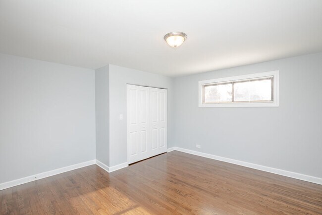 Photo - 6807 N Ridge Blvd Unit 101
