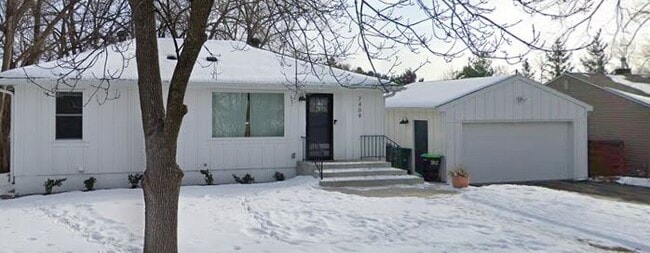 3 BR 2 BATH, fenced in yard and 2 car garage, EDINA - 7409 York Ter