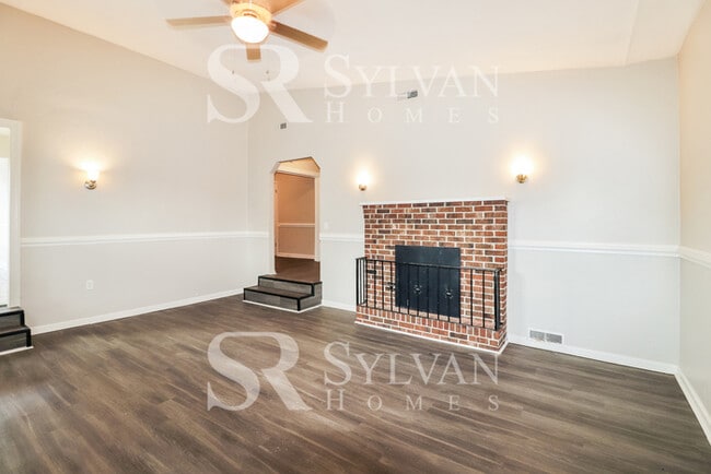 Photo - Immaculately kept 4 bedroom, 2 bathroom home