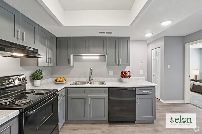Building Photo - Paragon Park Rental