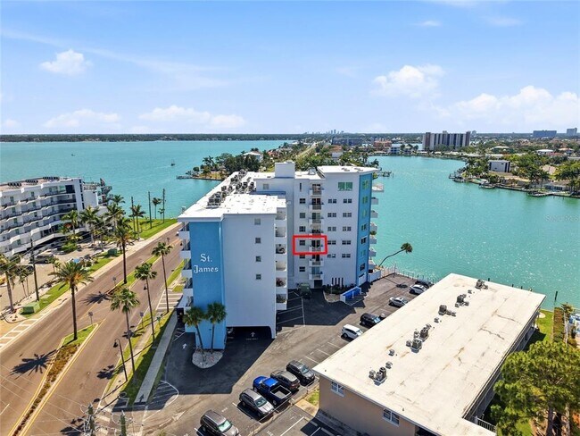 Building Photo - 285 107th Ave Unit 408