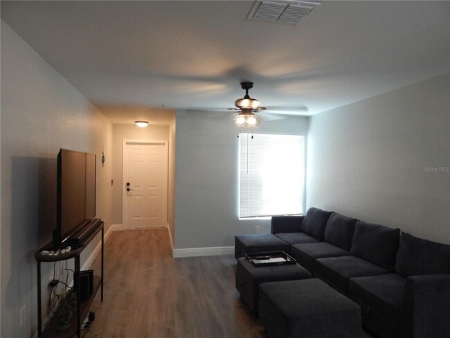 Photo - 4850 51st St W