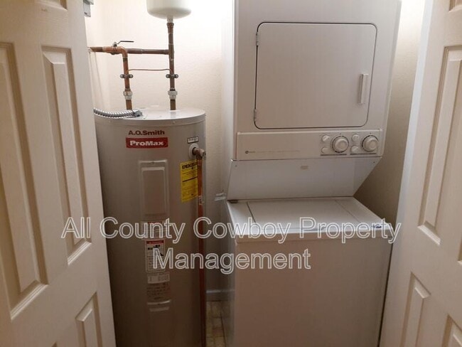 Photo - 509 E Curtis St Unit Apt. 102