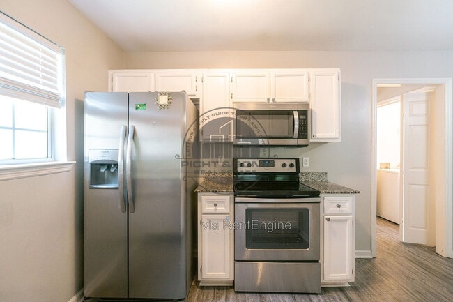 Photo - 1920 Trimble Rd