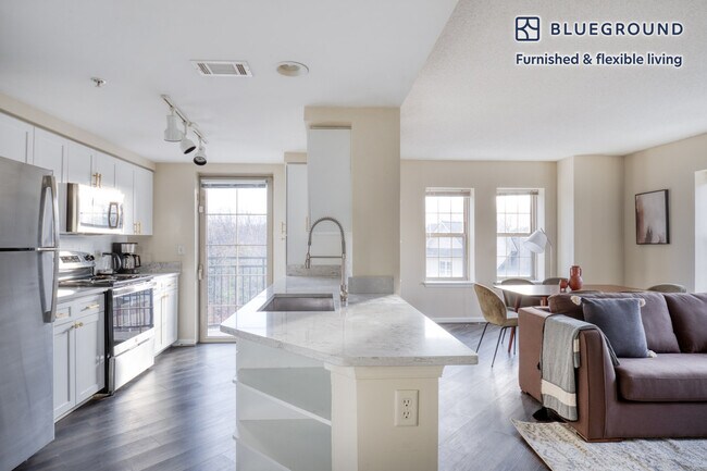 Photo - 5405 Tuckerman Ln Unit FL8-ID606