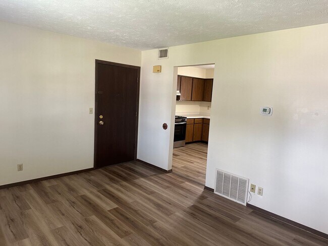 Photo - 1808 W Faidley Ave Unit 2