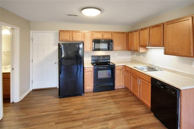 Photo - 312 Starwood Dr