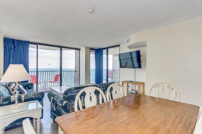 2500 N Ocean Blvd