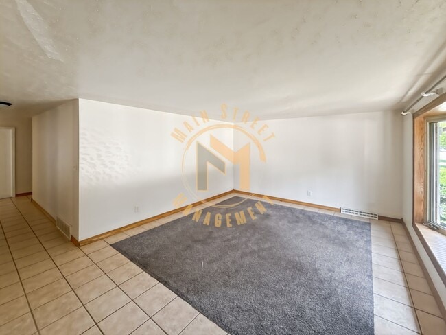 Photo - 2796 Cormier Rd Unit 2796