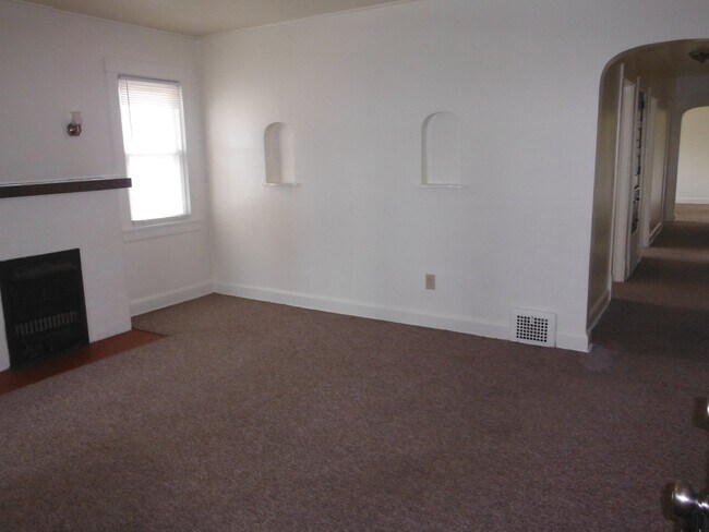 Photo - 1005 Broad Ave NW Unit 201