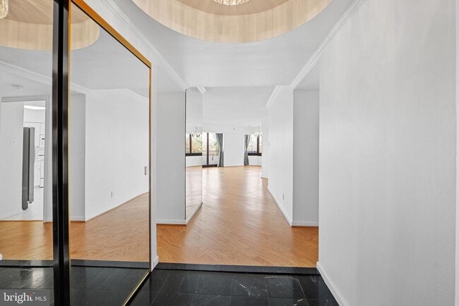 Building Photo - 1200 Crystal Dr Unit 313