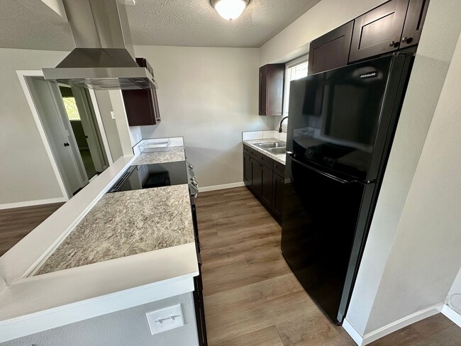 Move-in ready! Upgraded 2 Bedroom Condo - Move-in ready! Upgraded 2 Bedroom Condo Unit 303