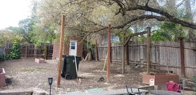 Photo - 2150 Pomona Ave Casa