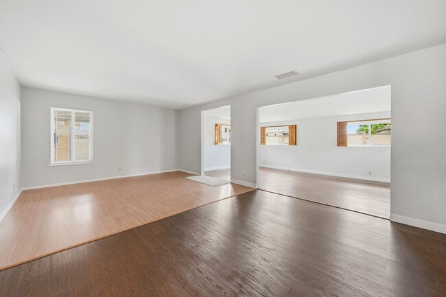 Photo - Spacious and Well Maintained 3 Bedroom Home in Orange