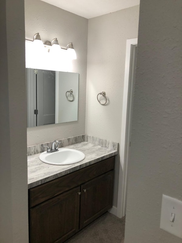 Photo - 1068 Mace Rd