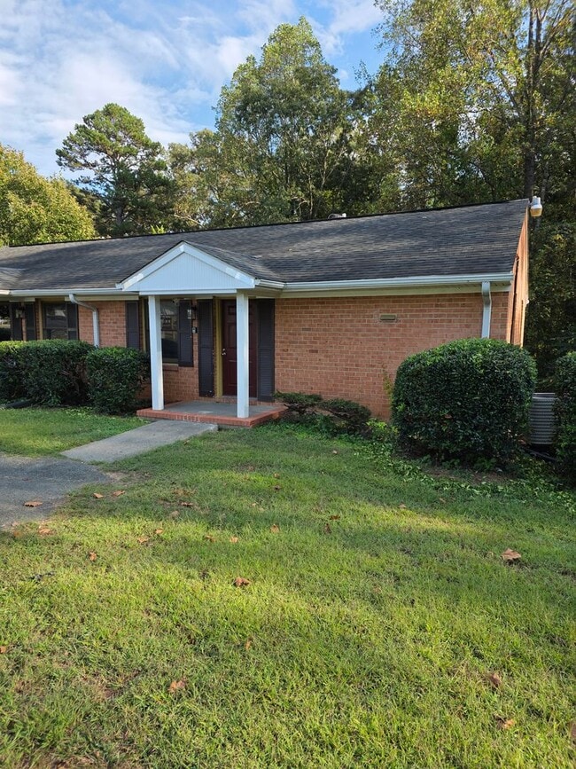 Building Photo - 1440 5th St Unit B