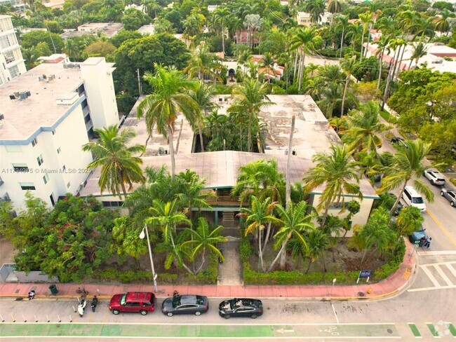 Building Photo - 1770 Meridian Ave Unit 207 Rental