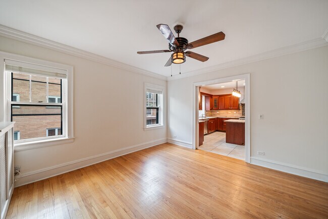 Photo - 721 Foster St Unit 3W