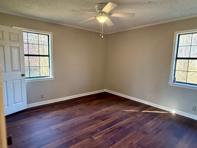 Photo - 155 N Columbia St