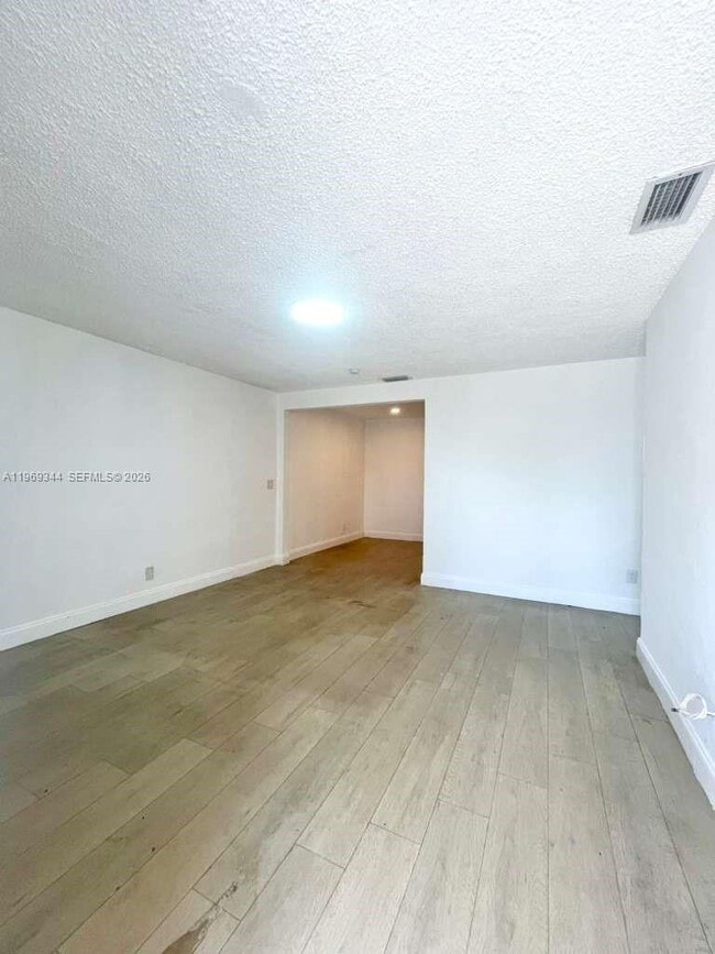 Photo - 4924 SW 44th Ave