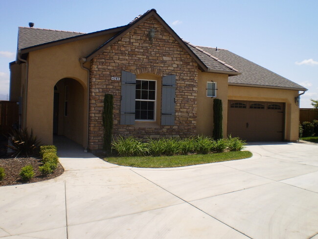 Great Harlan Ranch Home! Don't miss out! - Great Harlan Ranch Home! Don't miss out!