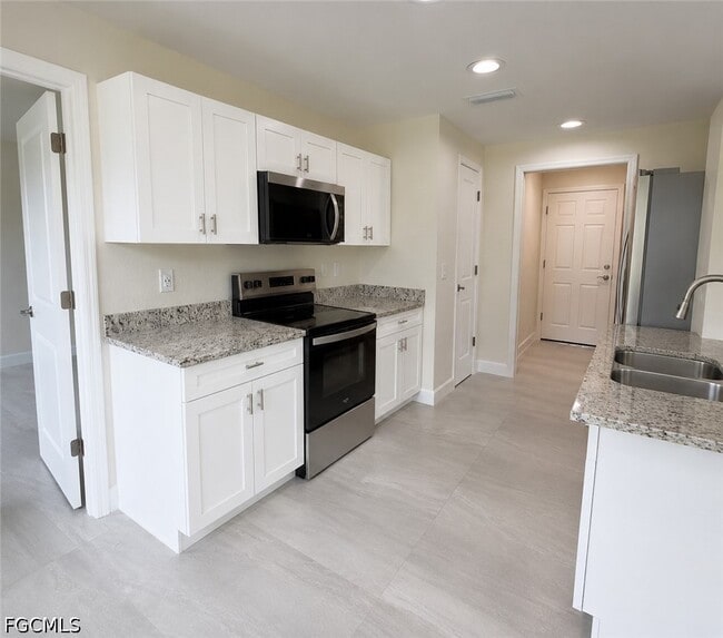Photo - 2601 48th St W