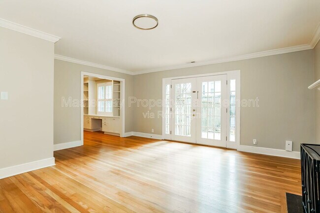 Photo - 3401 White Oak Rd