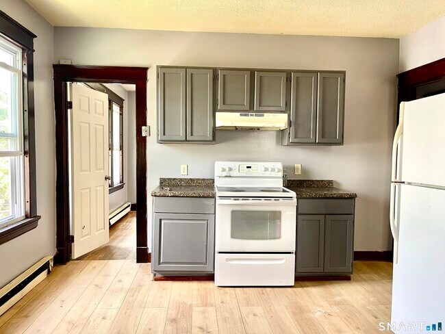 Photo - 146 Charles St Unit 3rd