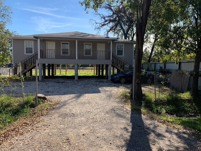 Photo - 1420 Green Shadow Dr Unit B