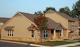 Primary Photo - Waverly Court Apartments