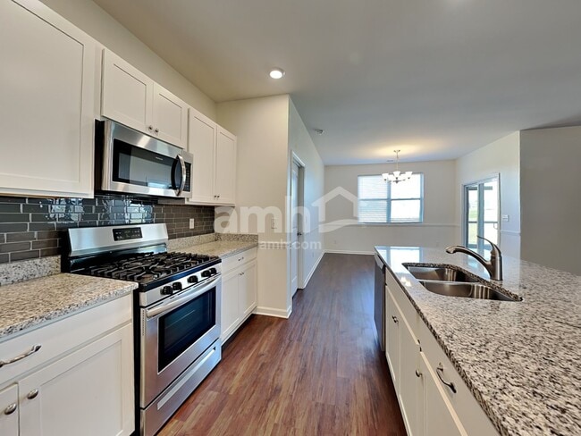 Photo - 304 Tessa Grace Wy