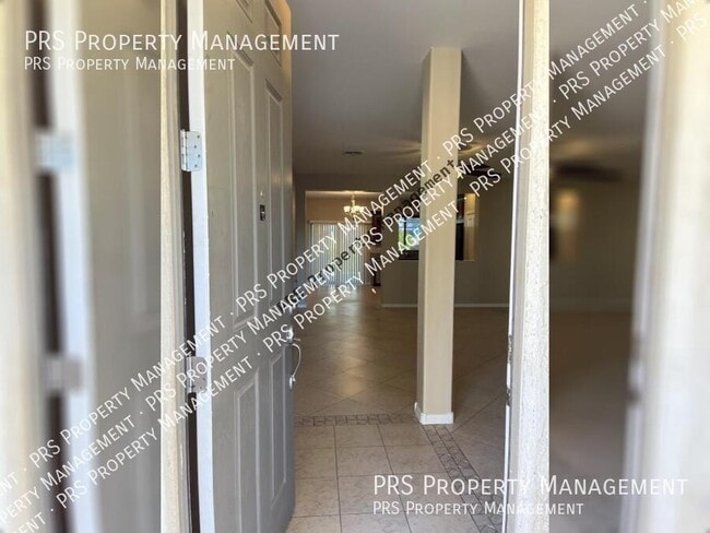 Photo - 3120 E Patrick St
