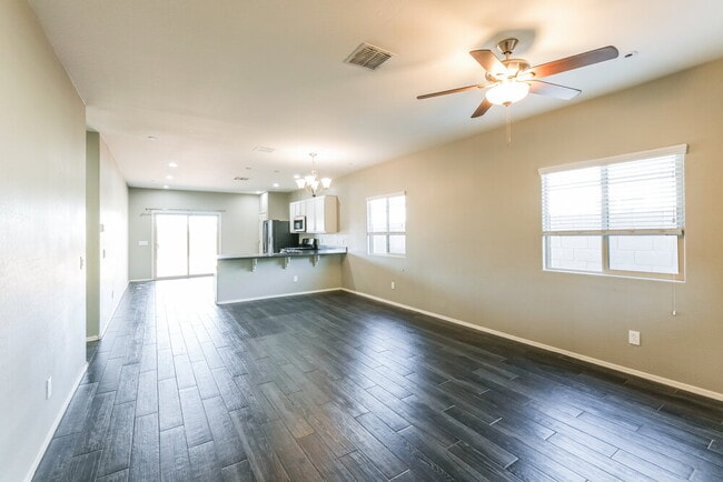 Photo - 21221 W Hubbell St