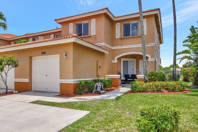 Photo - 6194 Reynolds St Townhome