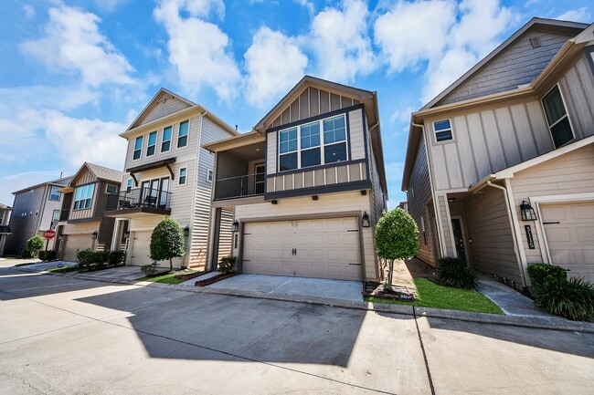 Building Photo - 3111 Dakota Falls Dr