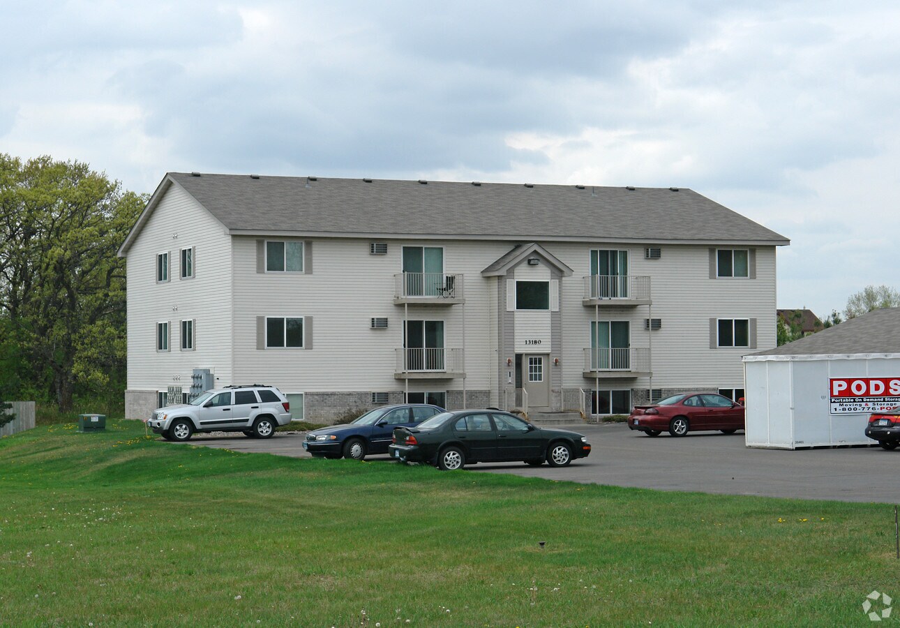 Freemont Apartments - Freemont Apartments