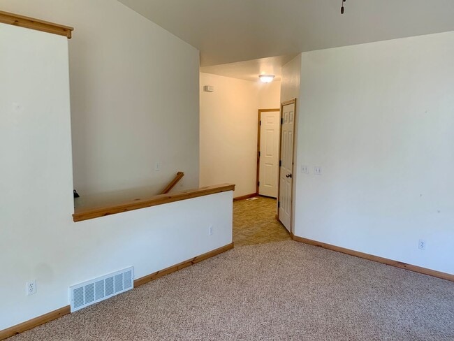 Photo - 3 bedroom 2 bath townhome