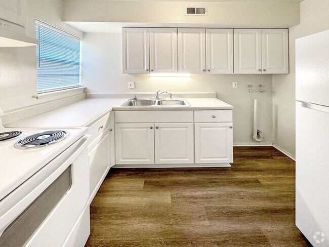 Building Photo - 117a Newcastle Dr Rental