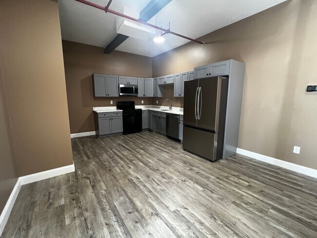 Photo - 70 Webster St Unidad 102
