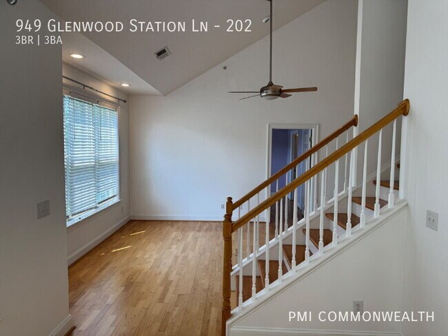 949 Glenwood Station Ln Unit 202