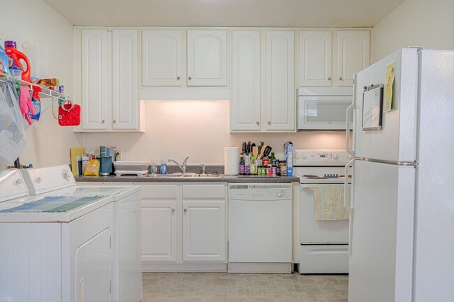 Photo - 300 McDonald Street Apartments